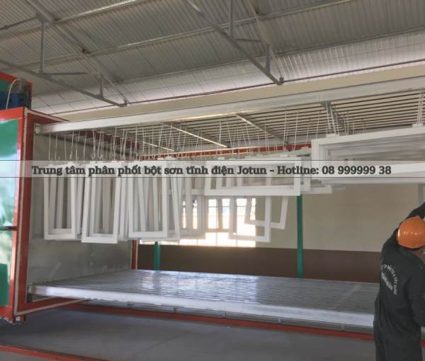 Sấy sản phẩm sau khi phun sơn tĩnh điện